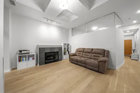 208 West Washington Street Chicago IL 60606