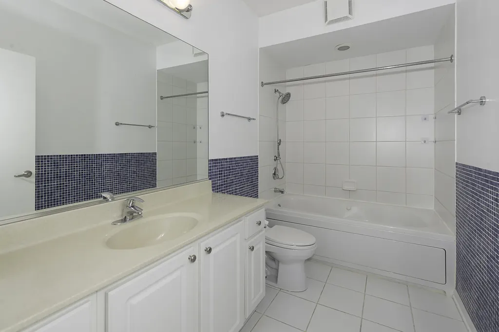 435 West Erie Street Chicago IL 60654