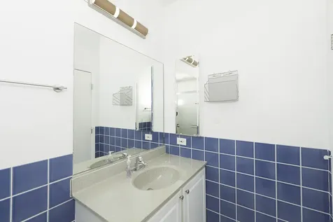 435 West Erie Street Chicago IL 60654
