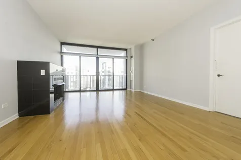 435 West Erie Street Chicago IL 60654
