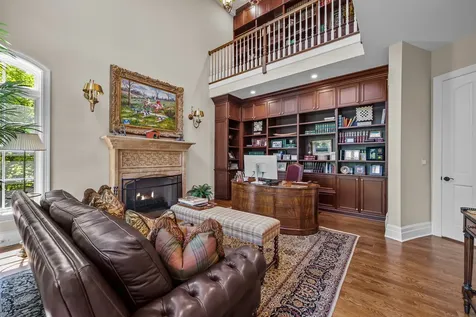 1150 West Keswick Lane W Lake Forest IL 60045