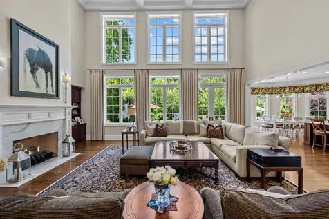 1150 West Keswick Lane W Lake Forest IL 60045