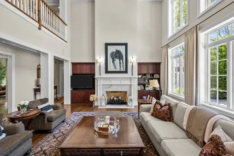 1150 West Keswick Lane W Lake Forest IL 60045