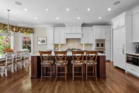 1150 West Keswick Lane W Lake Forest IL 60045