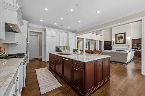 1150 West Keswick Lane W Lake Forest IL 60045