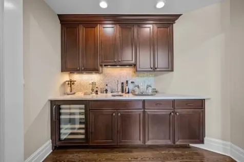 1150 West Keswick Lane W Lake Forest IL 60045