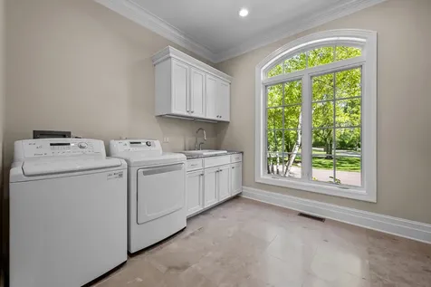 1150 West Keswick Lane W Lake Forest IL 60045