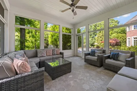 1150 West Keswick Lane W Lake Forest IL 60045