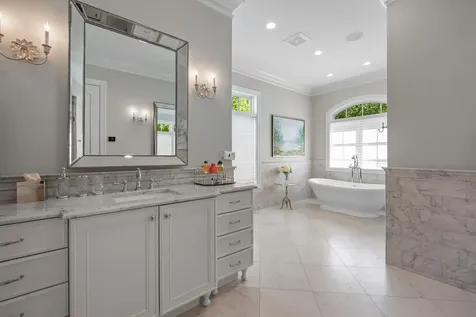 1150 West Keswick Lane W Lake Forest IL 60045