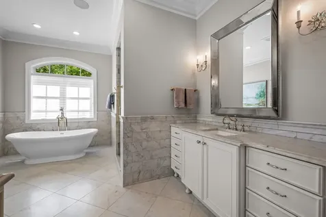 1150 West Keswick Lane W Lake Forest IL 60045