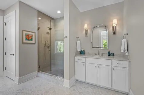 1150 West Keswick Lane W Lake Forest IL 60045
