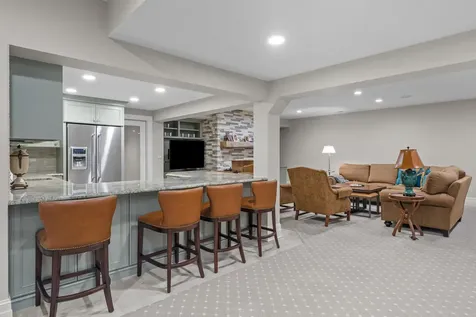 1150 West Keswick Lane W Lake Forest IL 60045