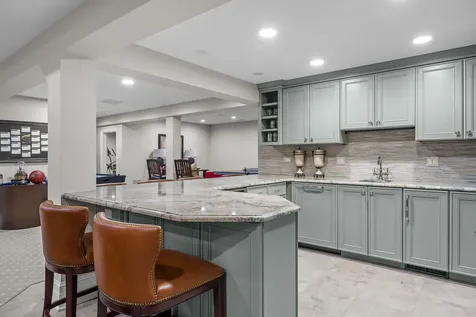 1150 West Keswick Lane W Lake Forest IL 60045
