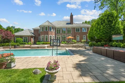 1150 West Keswick Lane W Lake Forest IL 60045