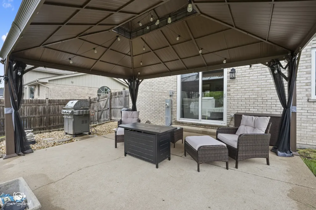 631 Vanderbilt Drive New Lenox IL 60451