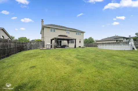 631 Vanderbilt Drive New Lenox IL 60451