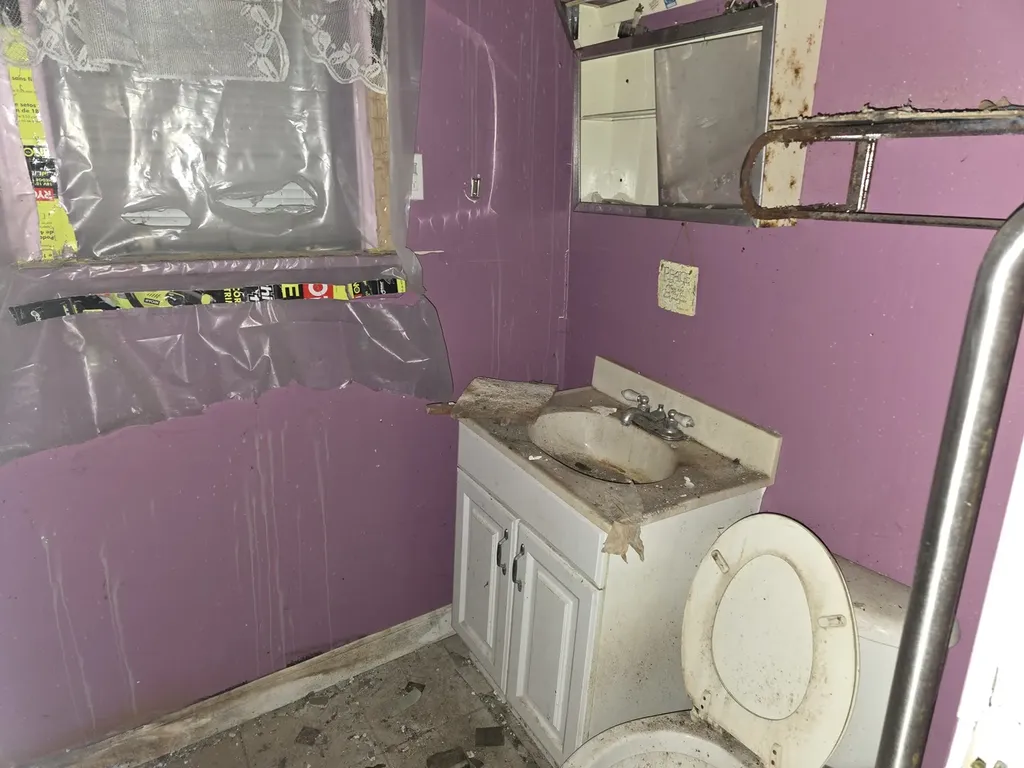 6831 South Emerald Avenue Chicago IL 60621
