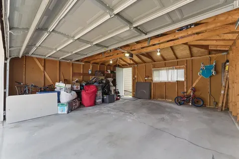 5253 South Moody Avenue Chicago IL 60638