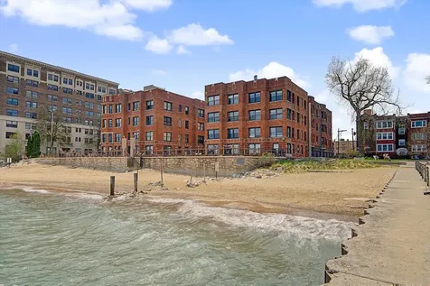 1200 West Sherwin Avenue Chicago IL 60626