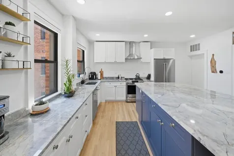 1200 West Sherwin Avenue Chicago IL 60626