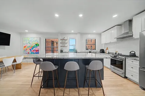 1200 West Sherwin Avenue Chicago IL 60626