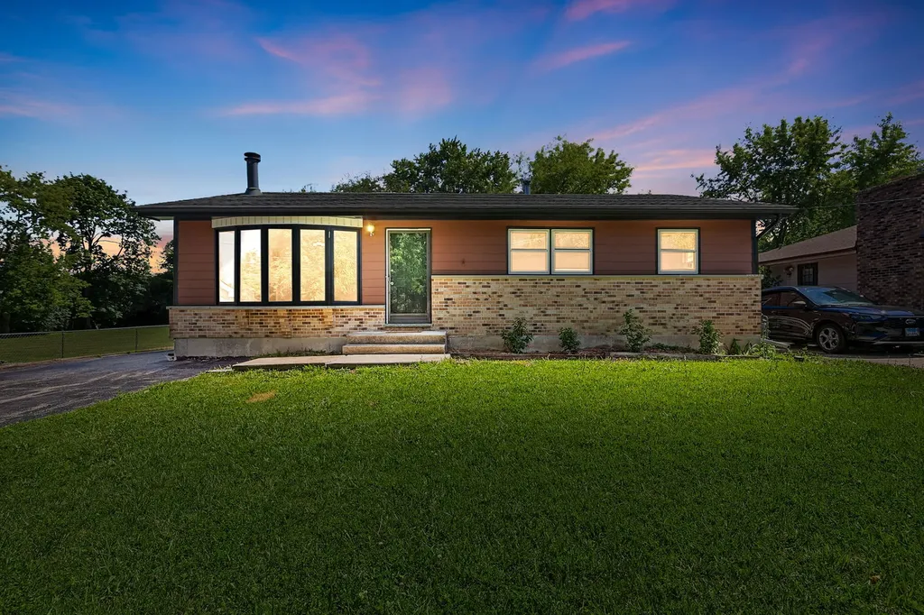 3117 23RD Street Zion IL 60099