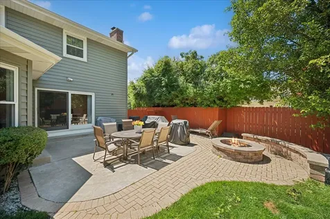 1660 Clavinia Avenue Deerfield IL 60015