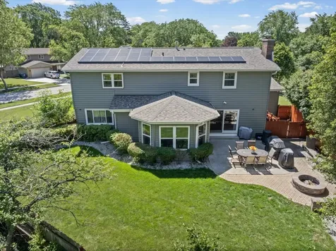 1660 Clavinia Avenue Deerfield IL 60015