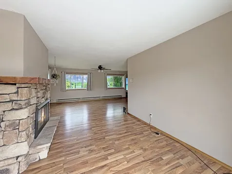 2508 Lundgren Road Pecatonica IL 61063