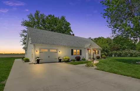 137 Chippewa Drive Loda IL 60948