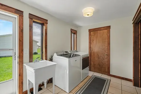 137 Chippewa Drive Loda IL 60948