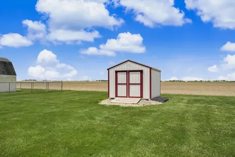 137 Chippewa Drive Loda IL 60948