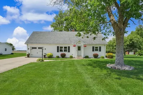 137 Chippewa Drive Loda IL 60948