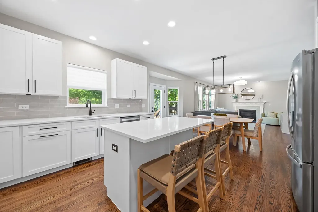 5810 Washington Street Downers Grove IL 60516