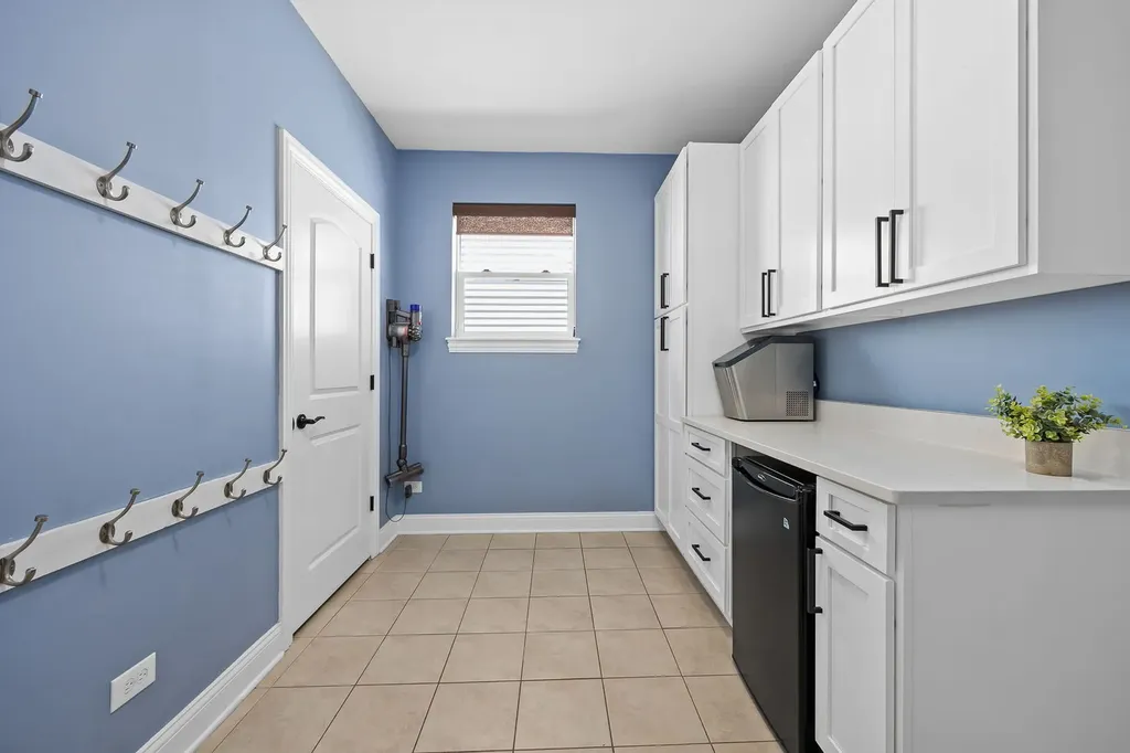 5810 Washington Street Downers Grove IL 60516