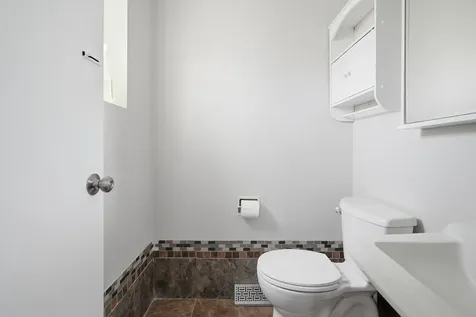 9835 Garden Court Schiller Park IL 60176