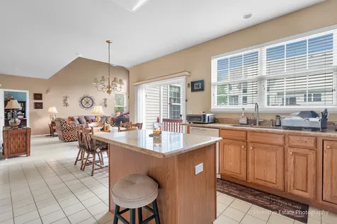 6096 Russell Drive Hoffman Estates IL 60192