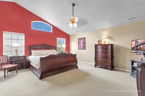 6096 Russell Drive Hoffman Estates IL 60192