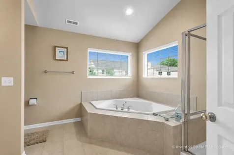 6096 Russell Drive Hoffman Estates IL 60192