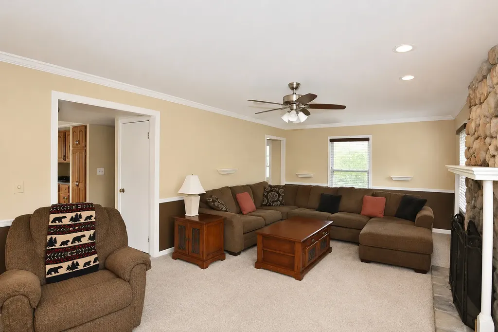 1751 Taft Avenue Rolling Meadows IL 60008