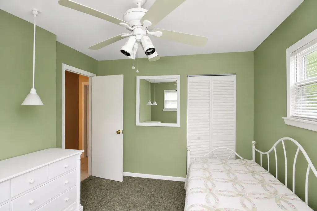 1751 Taft Avenue Rolling Meadows IL 60008