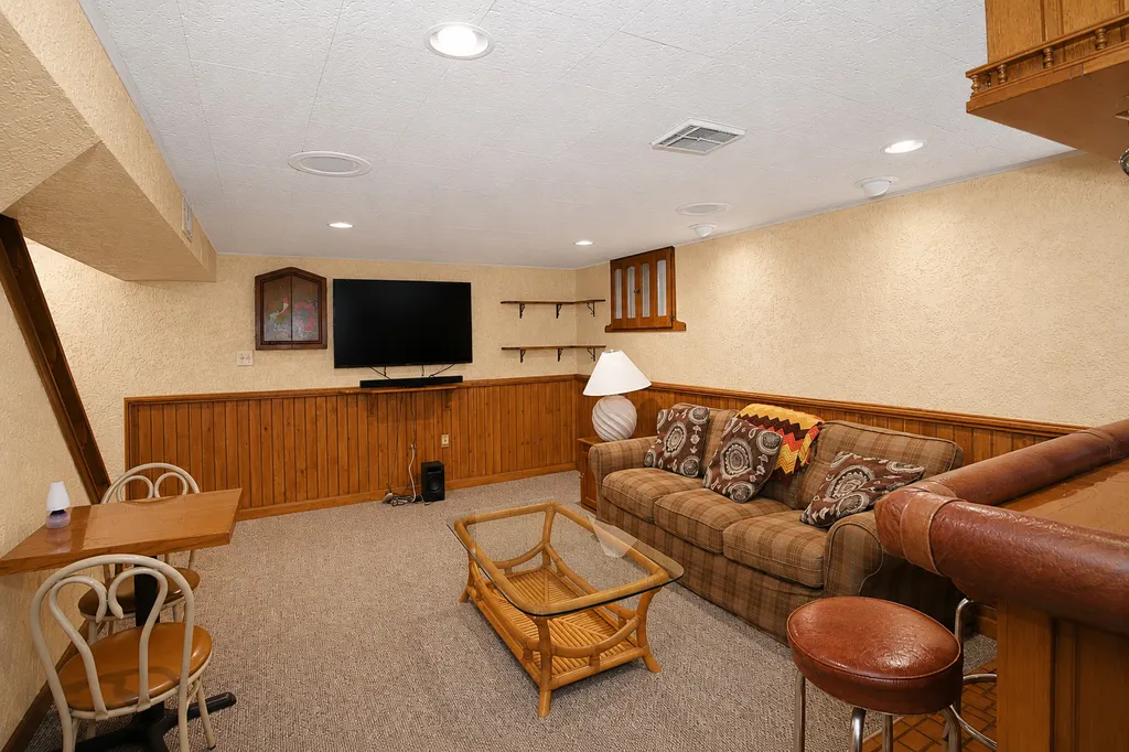 1751 Taft Avenue Rolling Meadows IL 60008