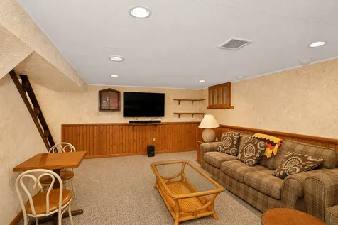 1751 Taft Avenue Rolling Meadows IL 60008
