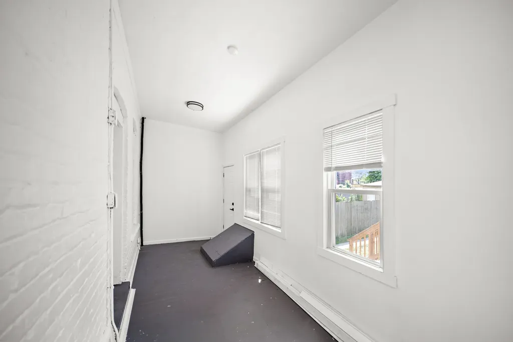 6810 South Wabash Avenue Chicago IL 60637