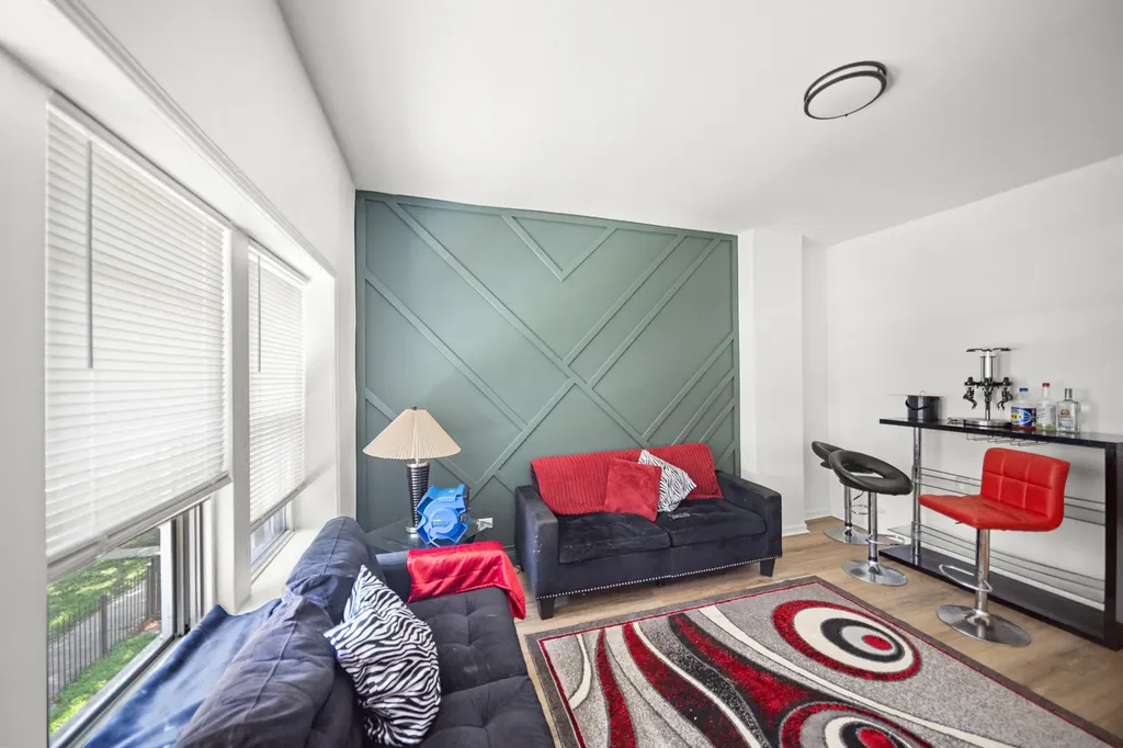 6810 South Wabash Avenue Chicago IL 60637