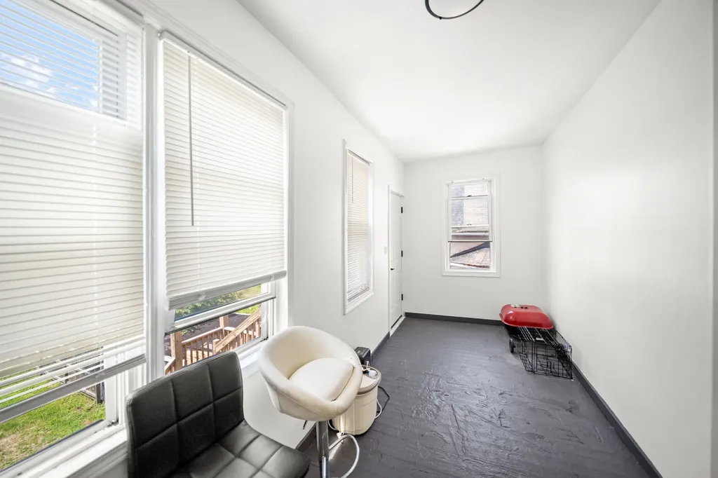 6810 South Wabash Avenue Chicago IL 60637