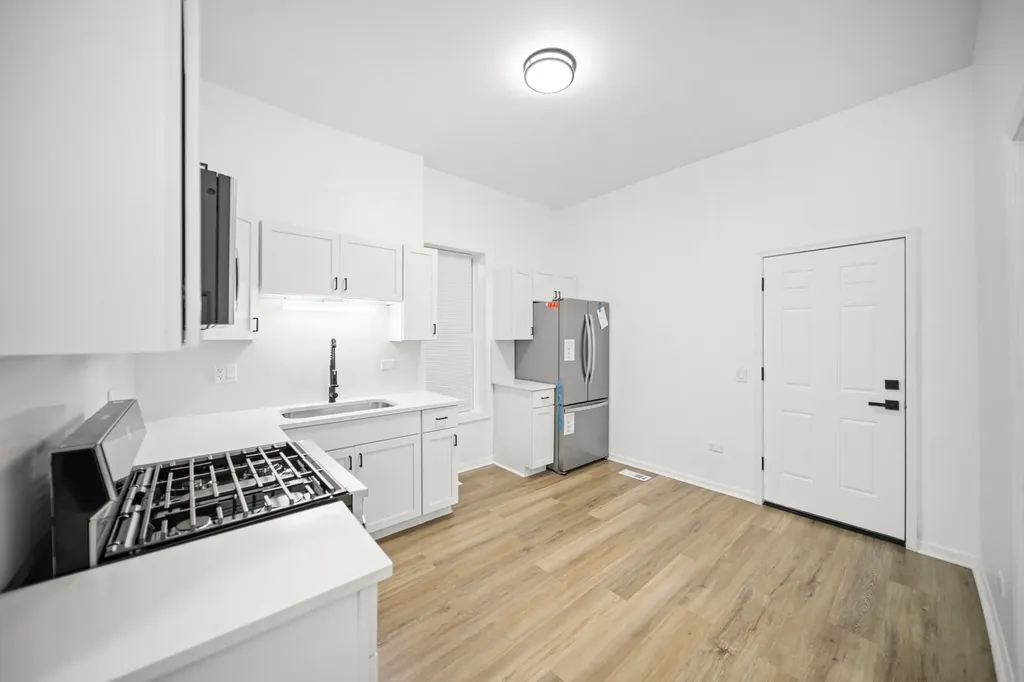 6810 South Wabash Avenue Chicago IL 60637