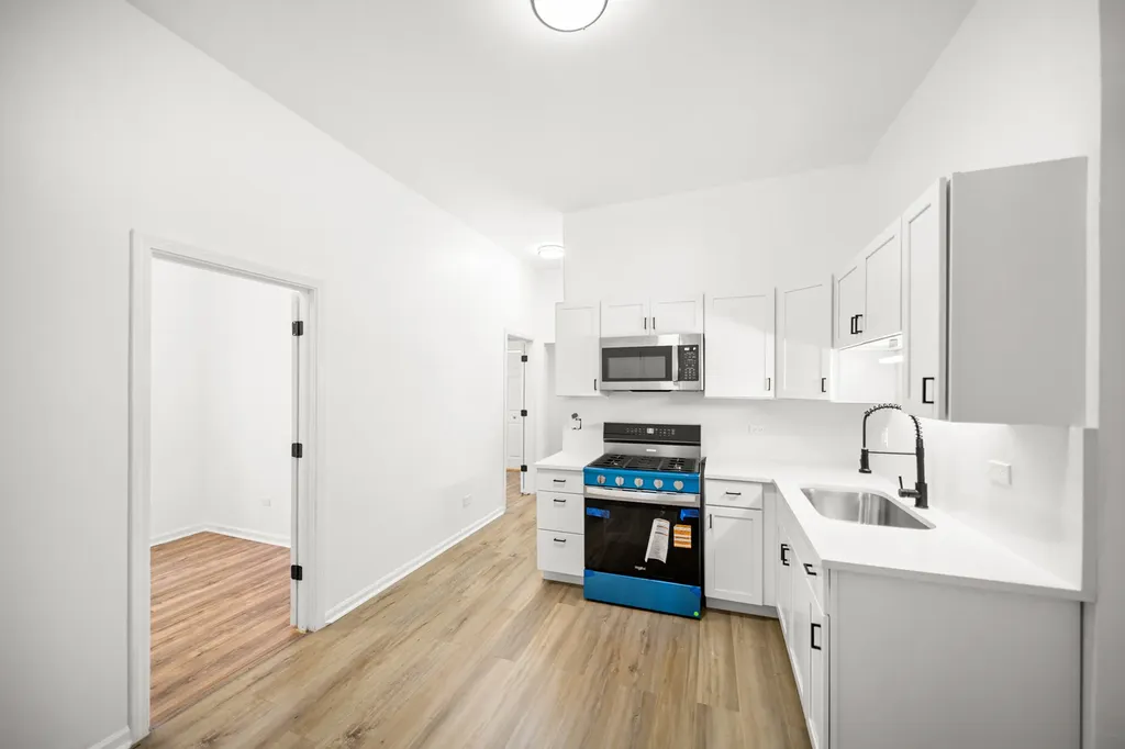 6810 South Wabash Avenue Chicago IL 60637
