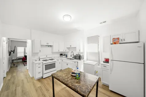 6810 South Wabash Avenue Chicago IL 60637