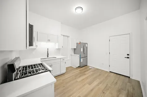 6810 South Wabash Avenue Chicago IL 60637
